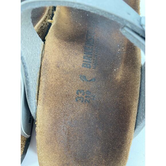 Birkenstock Gizeh Kids 33 / 2.5  Metallic Silver Birko Flor Thong Sandals Girls - Picture 6 of 6